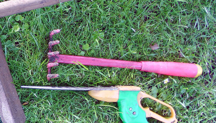 Rastrillo pequeño de jardinería Rastrillo pequeño de jardinería